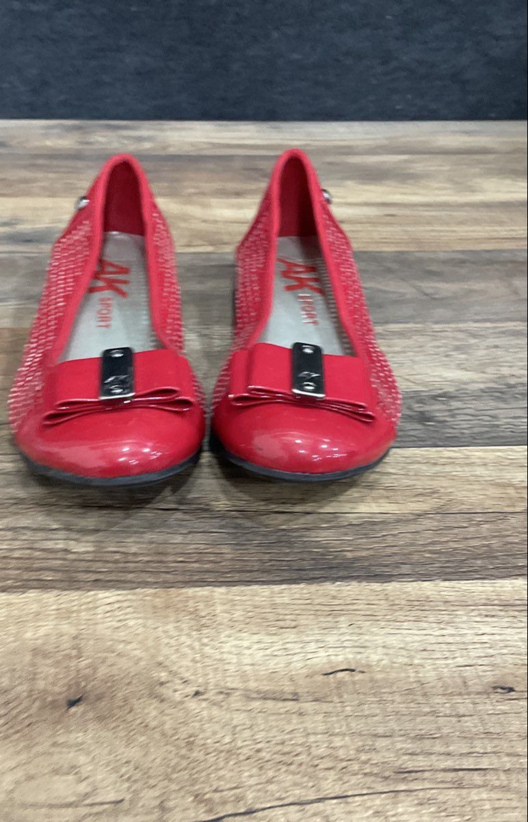 Anne Klein AK Sport Kortney Red Perforated Bow Ballet Flats Size 7.5M