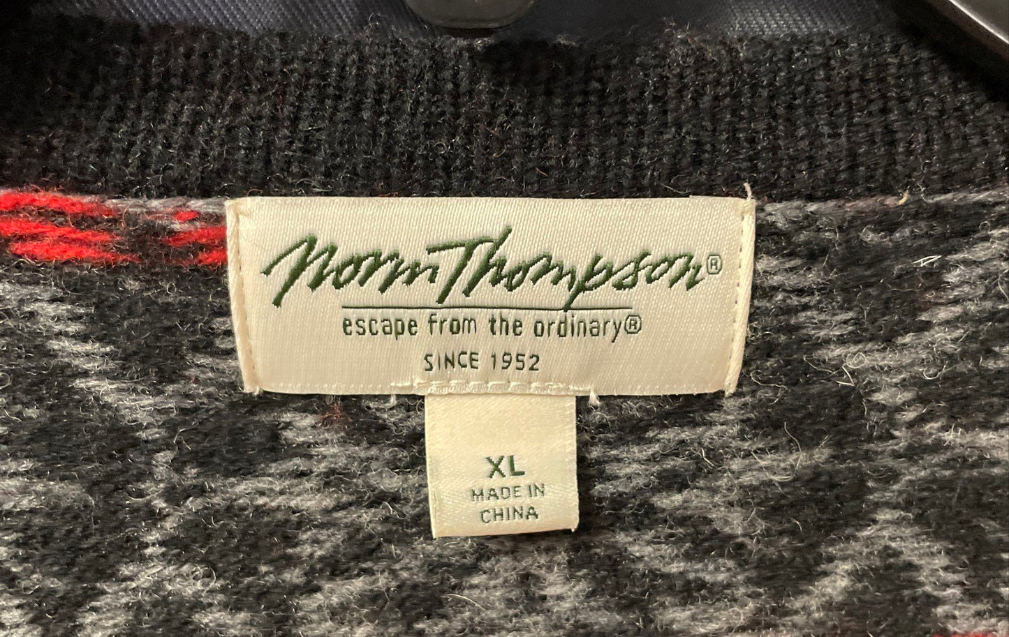 Norm Thompson Women's Gray Red Lambswool Clasped Cardigan Sweater Size XL