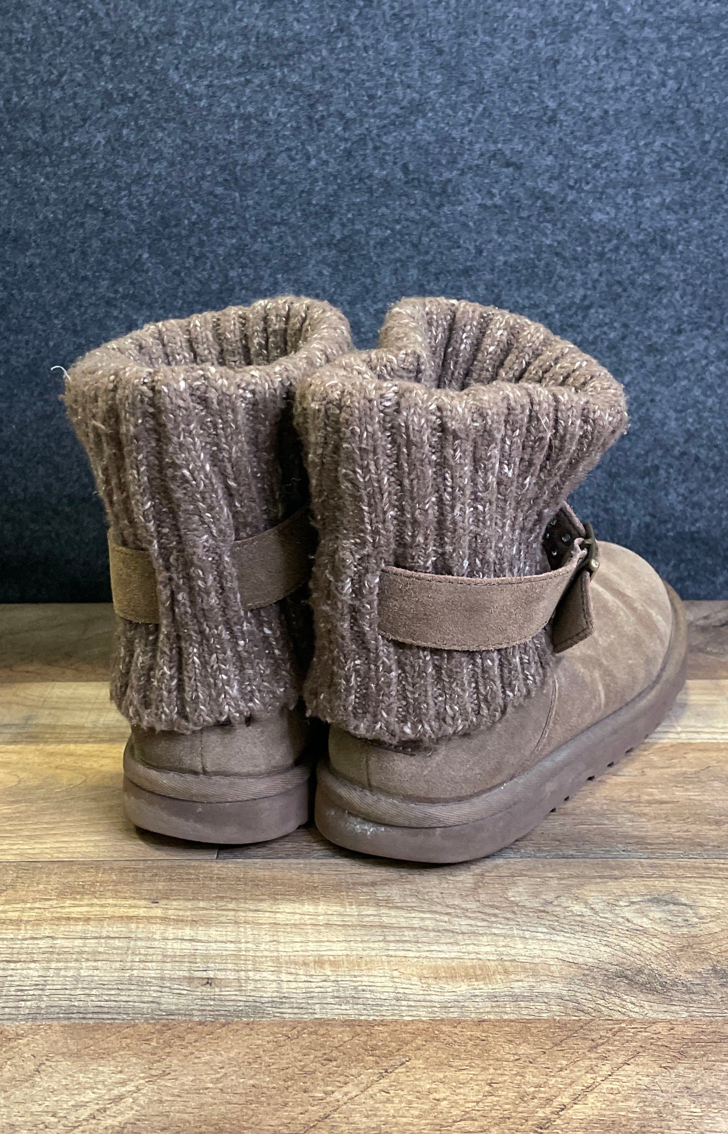 UGG Roslynn Chestnut Suede Knit Collar Buckle Strap Ankle Boots Women's Size 9