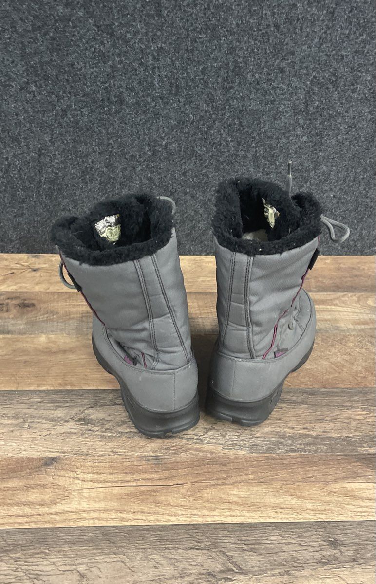 Kamik Brooklyn Grey Waterproof Women's Cold Weather Snow Boots Size 6