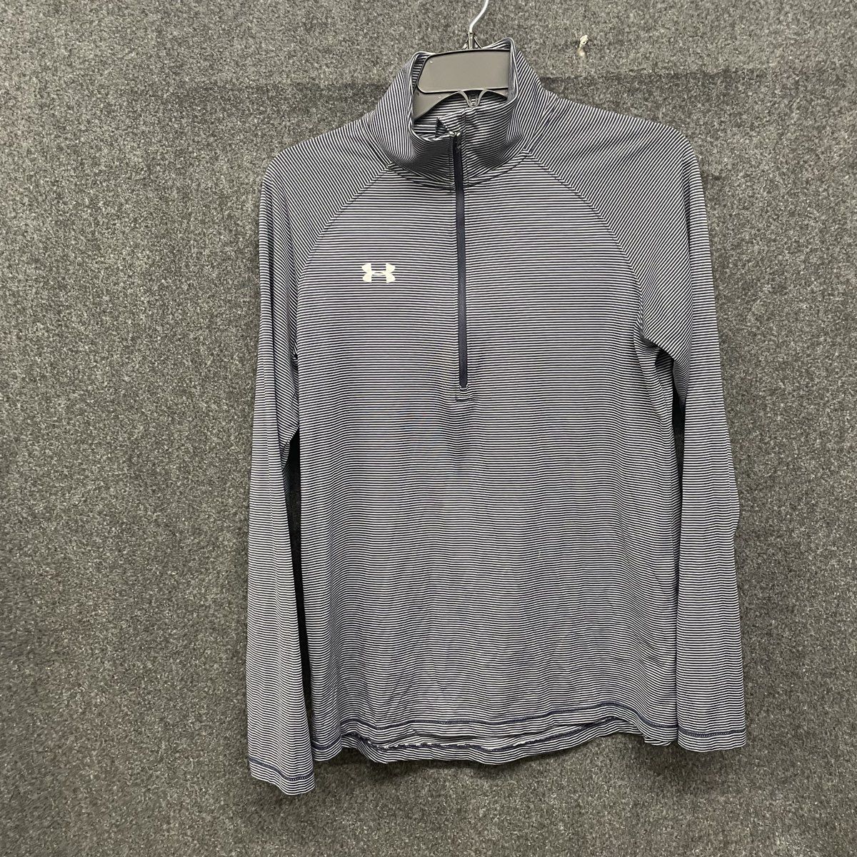 Under Armour Men's 1/4 Zip Pullover Blue White Striped HeatGear Shirt Sz M
