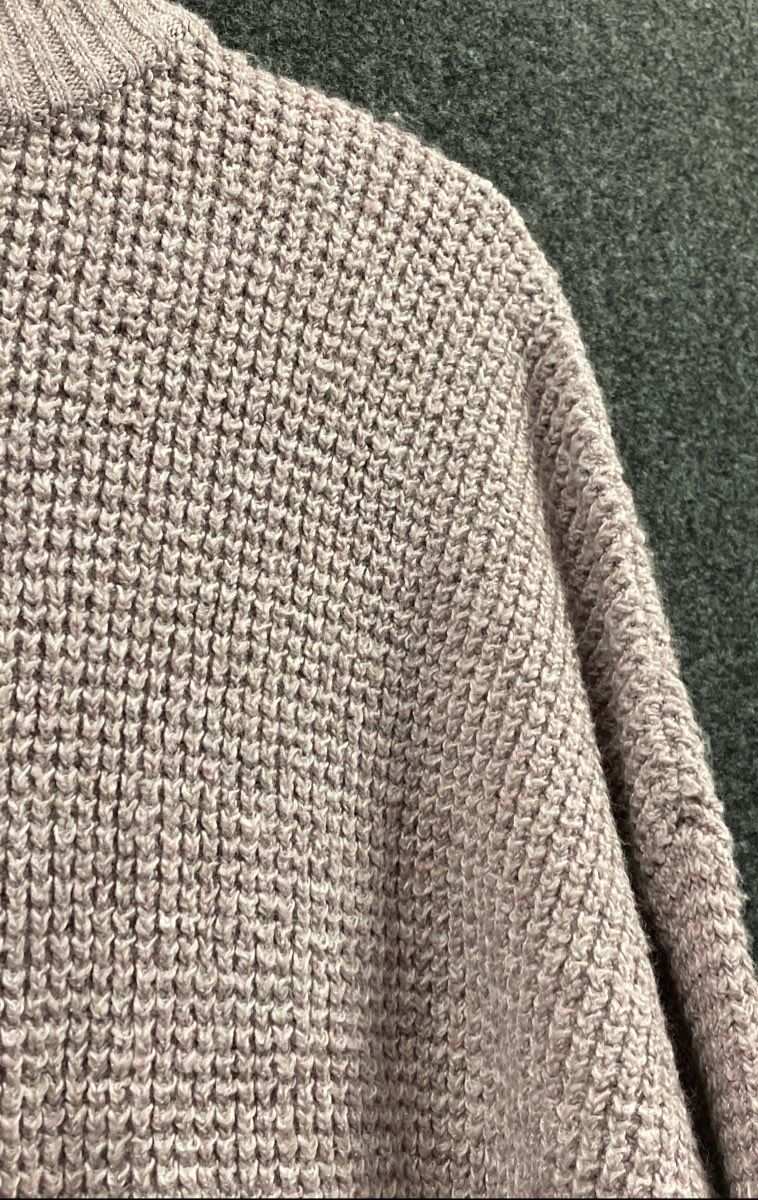 American Eagle Women's Mauve Mock Neck Waffle Knit Curved Hem Sweater Sz M NWT