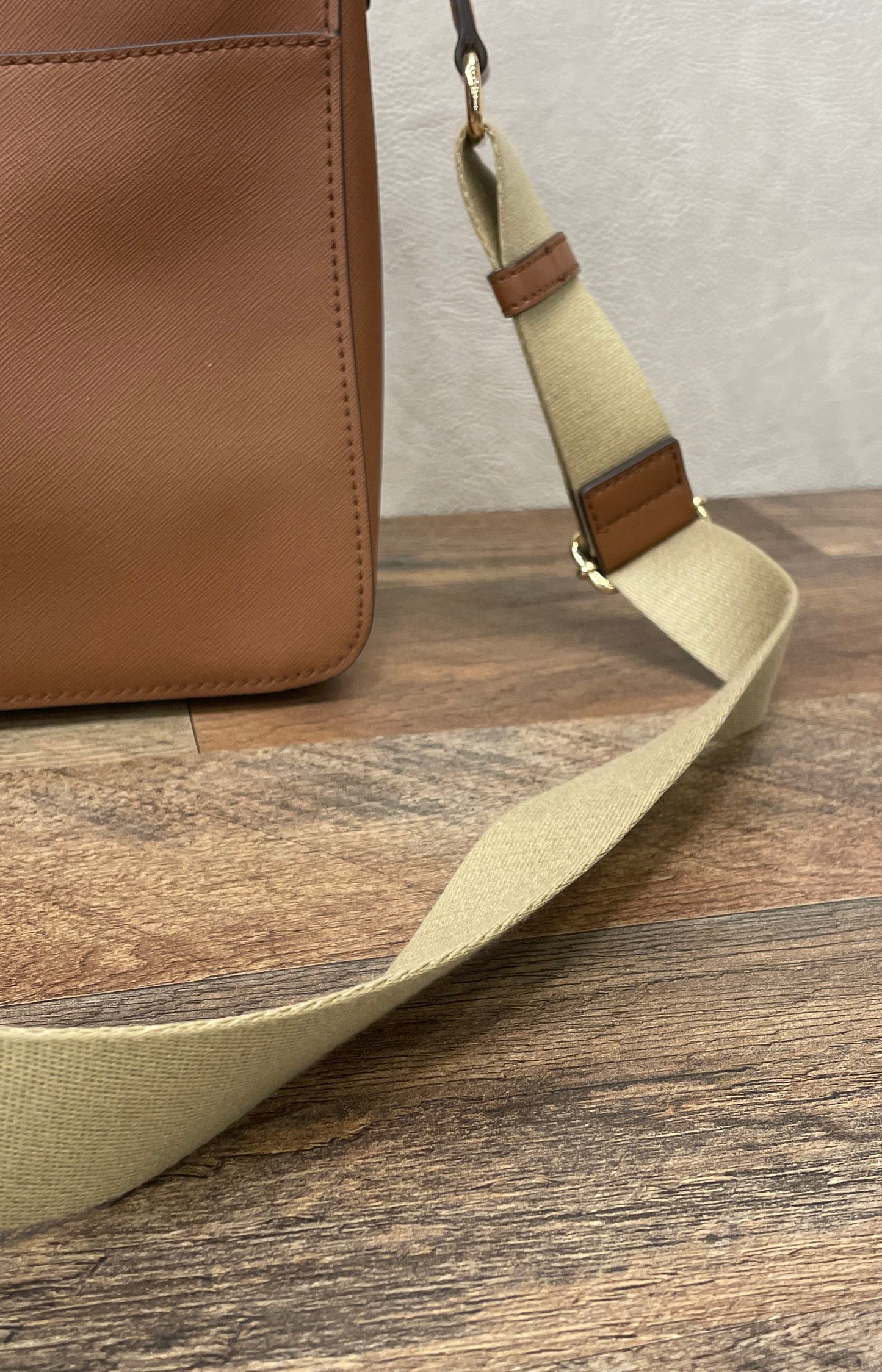 Michael Kors Brown Jet Set Saffiano Leather Crossbody Bag Gold Hardware
