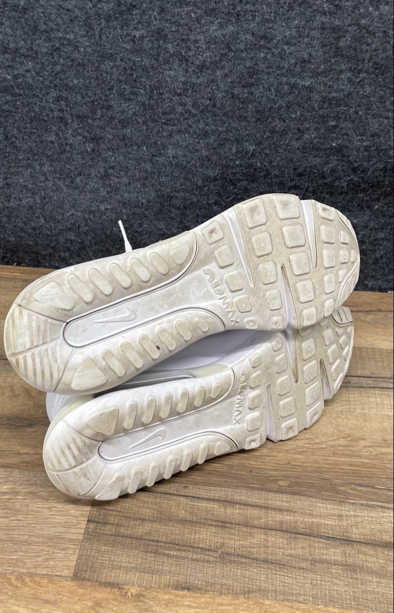 Nike Air Max 2090 Triple White Lifestyle Sneakers Men's Size 9.5