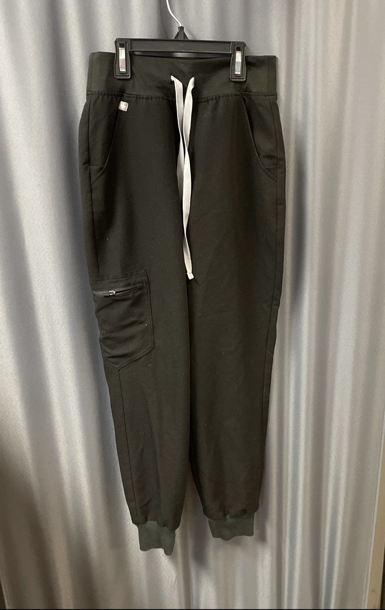 Figs Women's Zamora Jogger Scrub Bottoms Black Cargo Pockets Sz XXS/P