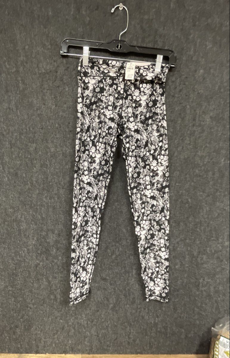 OFFLINE by Aerie Women's Black White Floral Hi-Rise Leggings Sz XS NWT