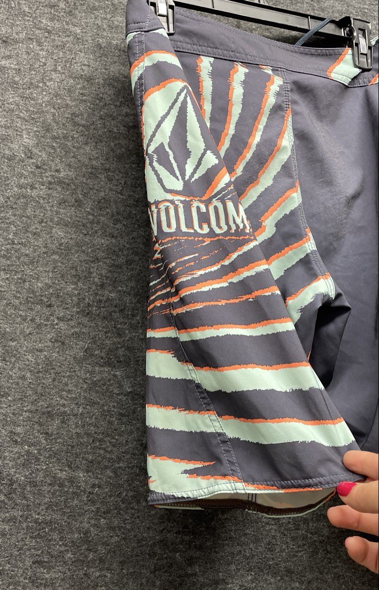 Volcom Men's Mod-Tech Board Shorts Gray Mint Orange Swirl Graphic Size 28