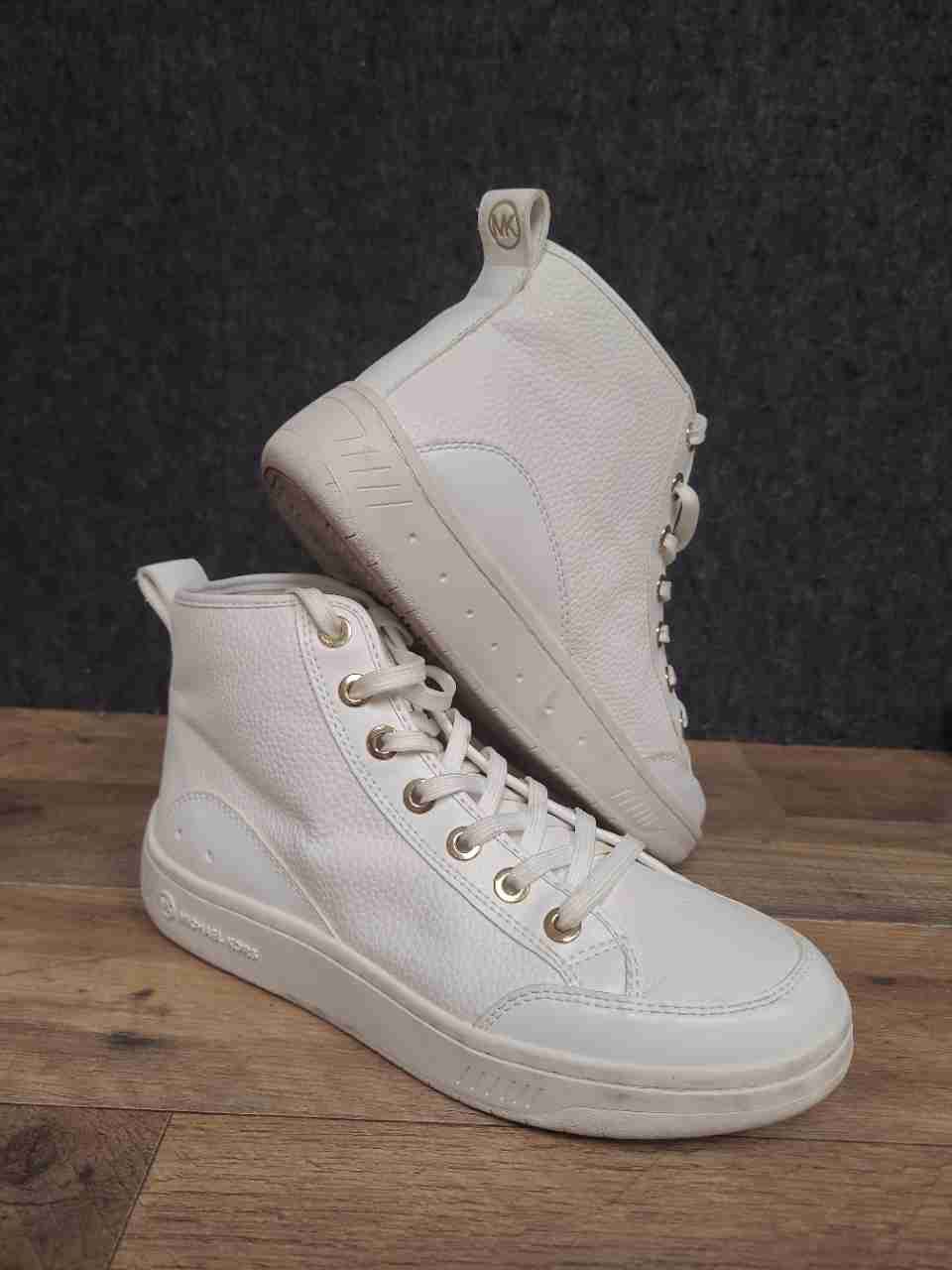 Michael Kors White Pebbled High Top Fashion Sneakers Women's Size 7.5