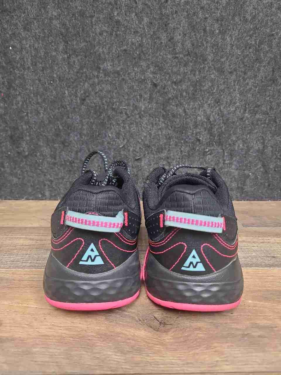 New Balance 410v7 Black Pink Blue Women's Trail Running Shoes Size 10