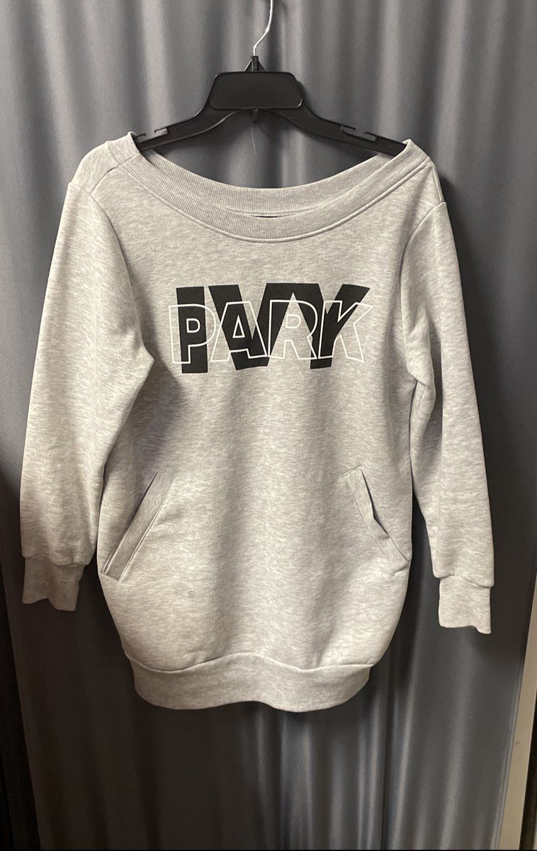 Ivy Park Women's Gray Boat Neck Logo Fleece Pullover Sweatshirt Size XS