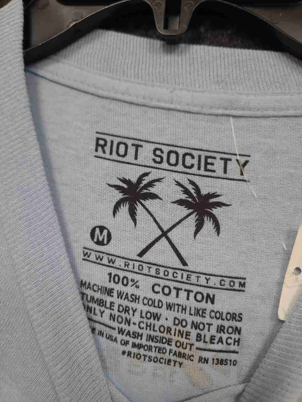 Riot Society Men's Light Blue Lucky Cat Noodle Box Long Sleeve Shirt Sz M NWT