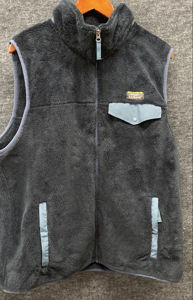 L.L. Bean Men's Gray Mountain Pile Fleece Full Zip Vest