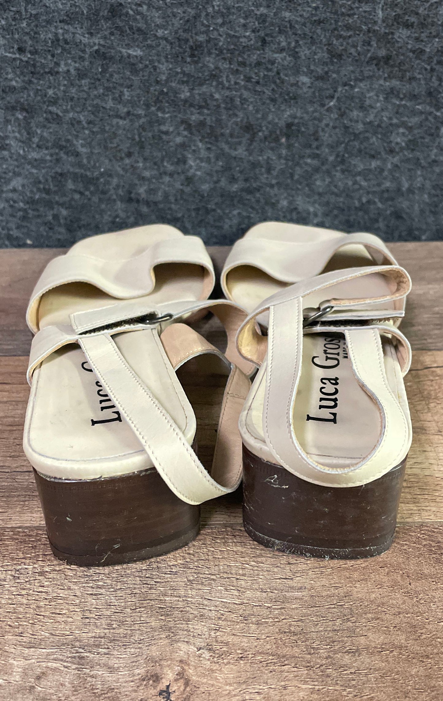 Vintage 90s Luca Grossi Cream Leather Square Toe Block Heel Sandals Size EU 36