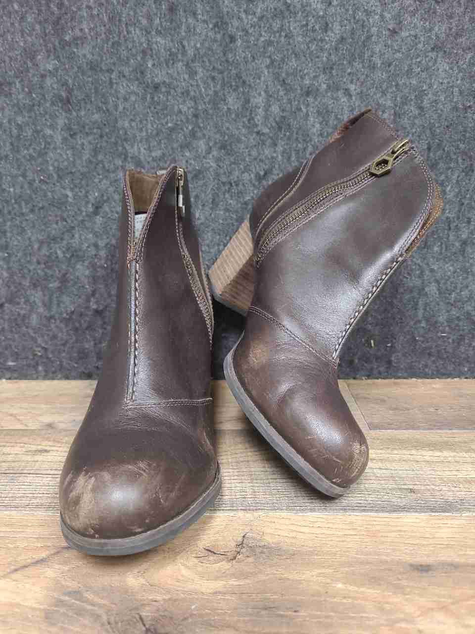 Timberland Earthkeepers Glancy 8543A Dark Brown Heeled Ankle Boots Size 8.5