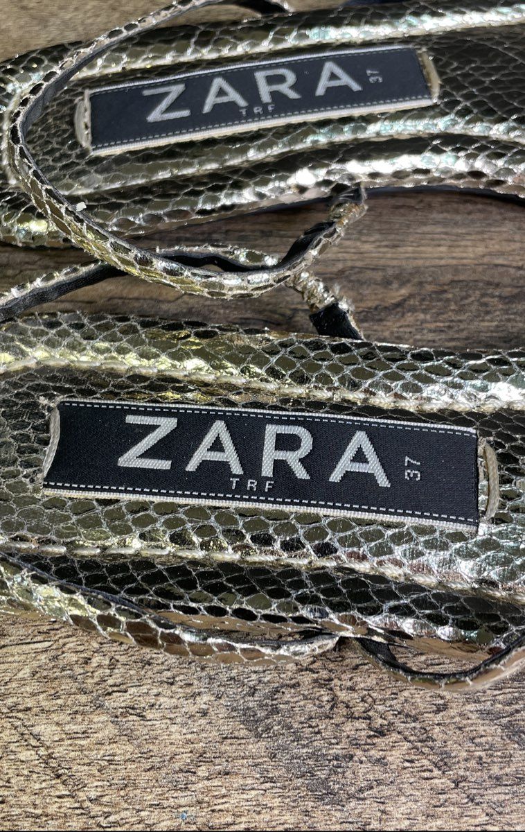 Zara TRF Metallic Silver Snakeskin Strappy Flat Sandals Women's Size 37 US 7