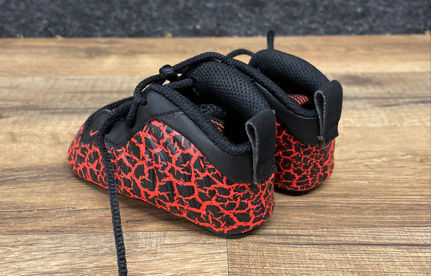 Nike Lil' Posite One CB Black Bright Crimson Infant Crib Sneakers Size 4c