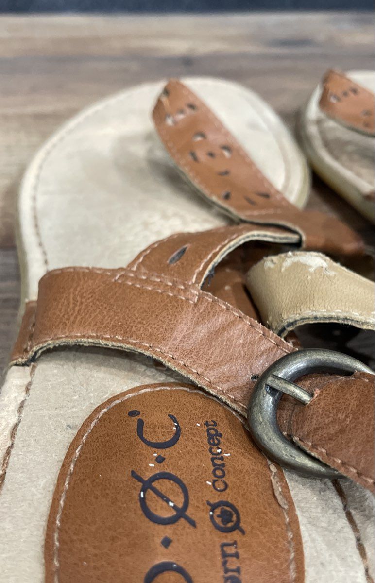 B.O.C. Born Concept Brown Cream T-Strap Thong Ankle Strap Sandals Size 11