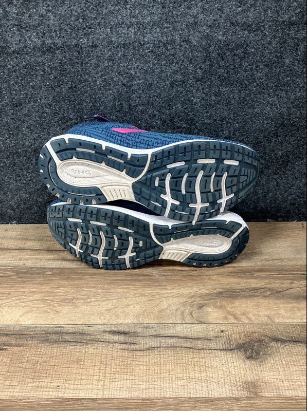 Brooks Revel 3 Navy Blue Pink Women's Running Shoes Size 9