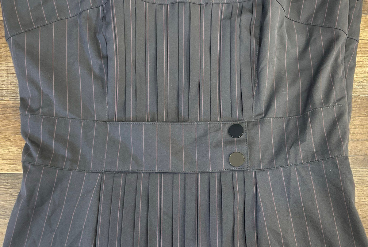 Bebe Women's Grey Pink Pinstripe Pleated Mesh Accent Sleeveless Dress Sz 8