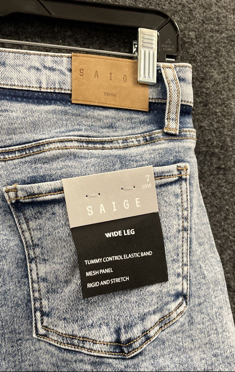 Saige Women's Everett High Rise Wide Leg Jeans Blue Tummy Control NWT Sz 7/28
