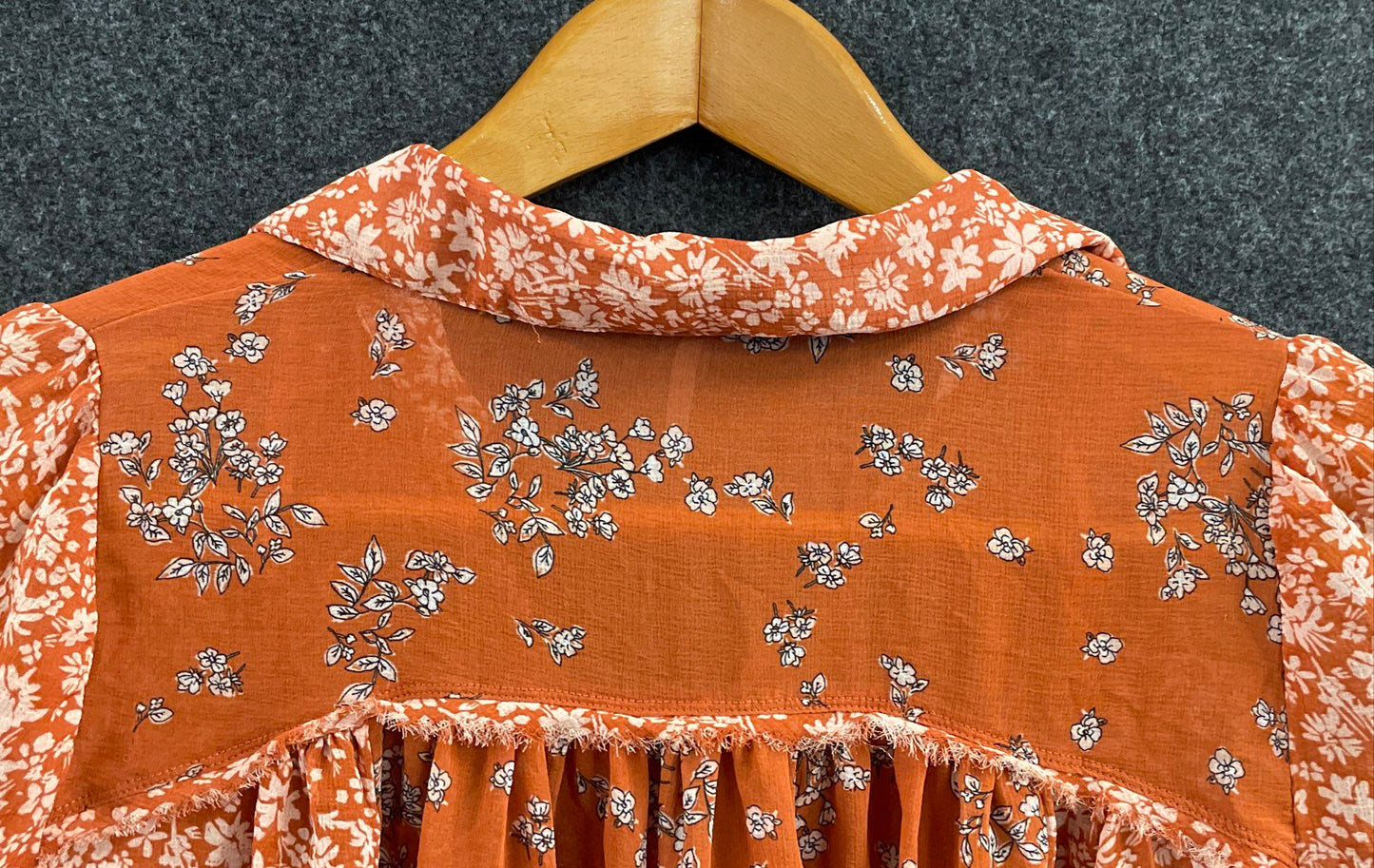 Free People Women's Orange Terracotta Mixed Floral Button Down Blouse Sz XS