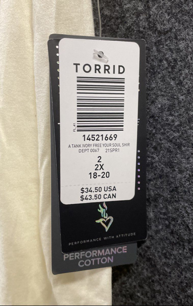 Torrid Active Women's Ivory Free Your Soul Graphic Galaxy Tank Top NWT Size 2