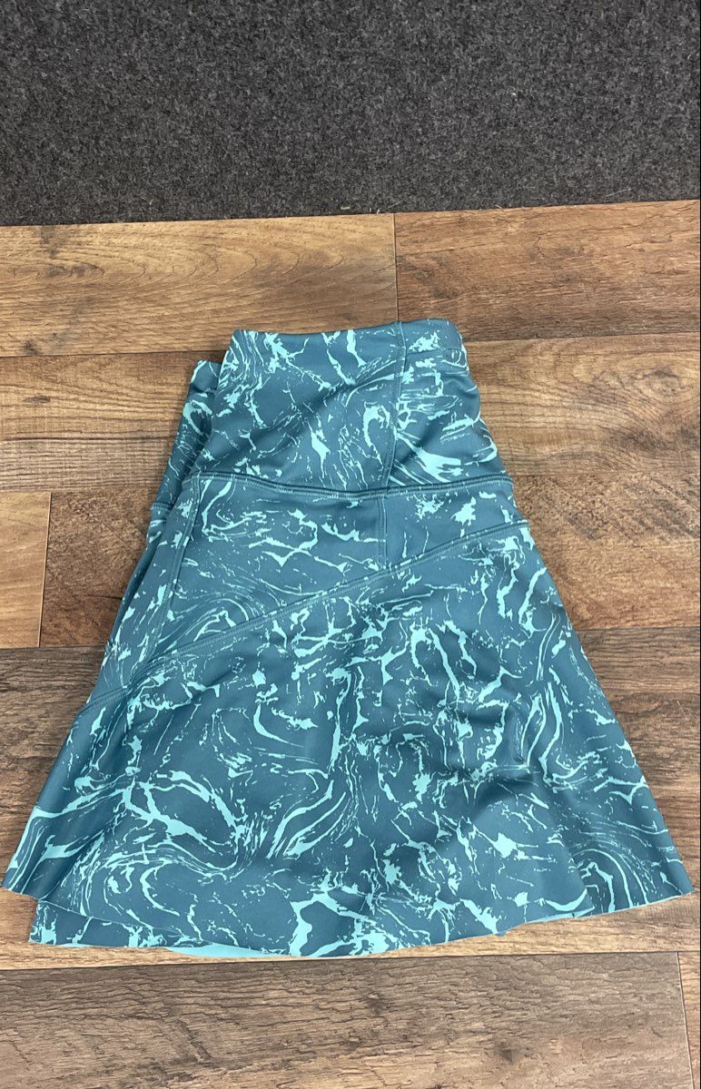 Athleta Women's Ace Printed Tennis Skort 13.5" Teal Marble Pleated Skirt Sz S
