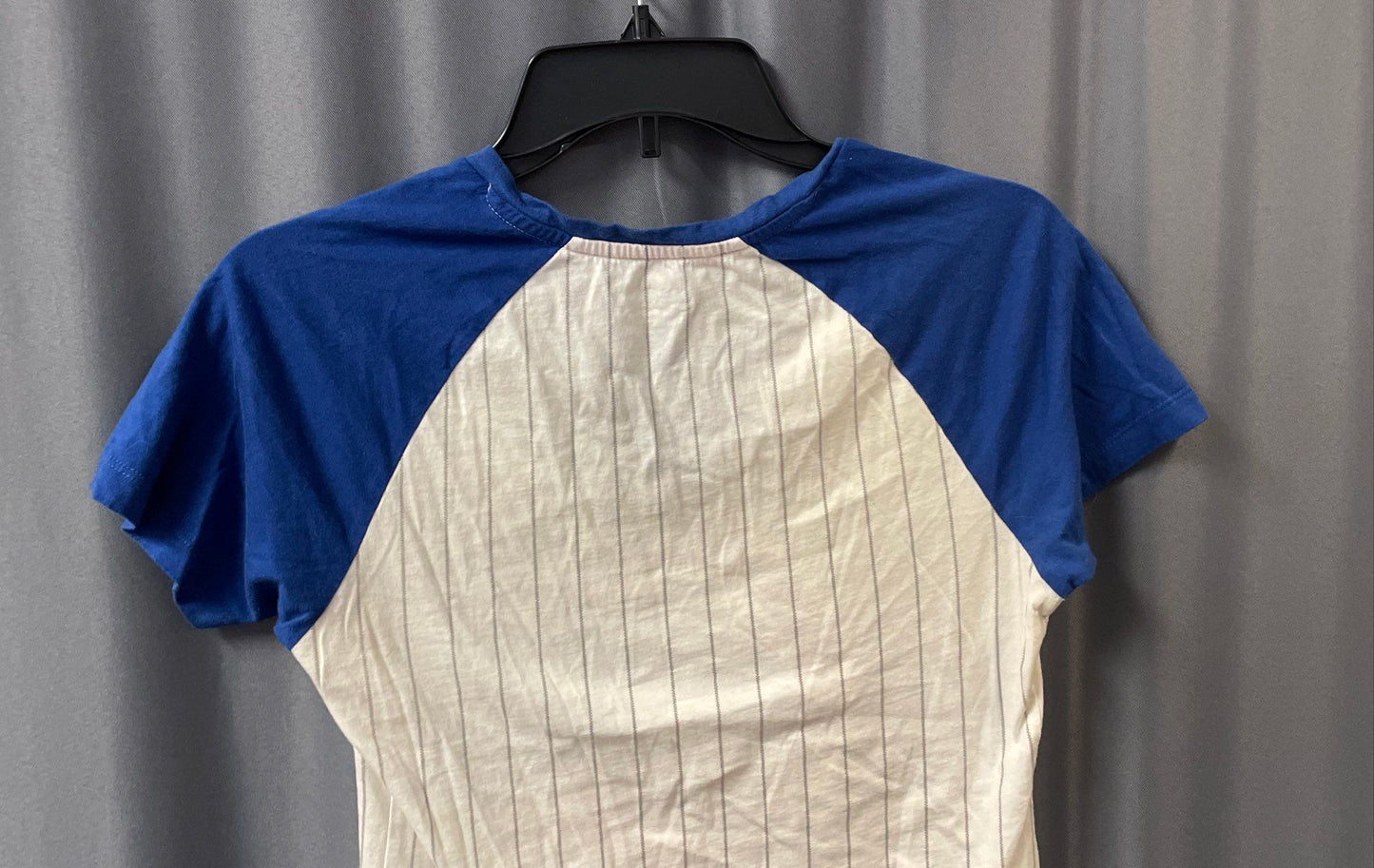 Majestic Women's Chicago Cubs T-Shirt White Blue Pinstripe V-Neck Raglan Sz S