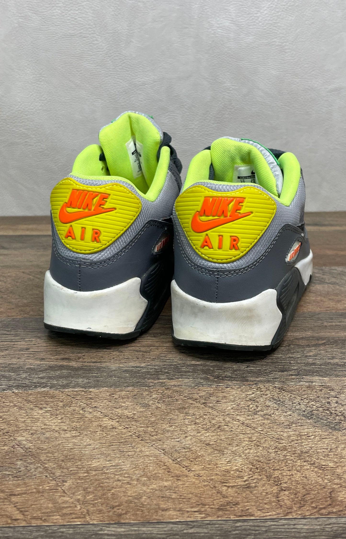 Nike Air Max 90 LTR GS Wolf Grey Total Orange Volt Sneakers Size 6Y