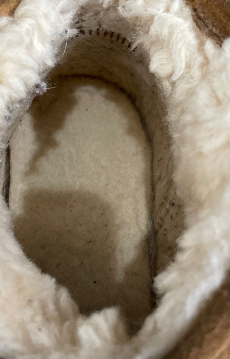 Bearpaw Hickory Brown Suede Sheepskin Style Low Cut Ankle Boots 12" Sole Length