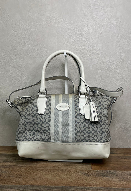 Coach Grey White Signature Canvas Daisy Satchel Handbag 21154