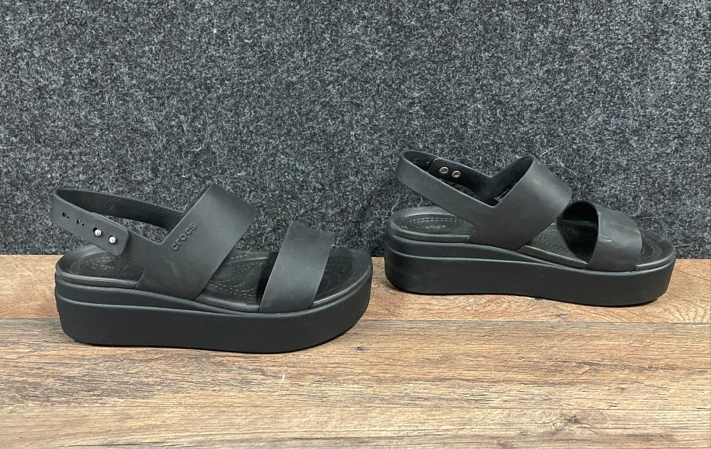 Crocs Brooklyn Low Wedge Black Platform Sandals Women's Size 5