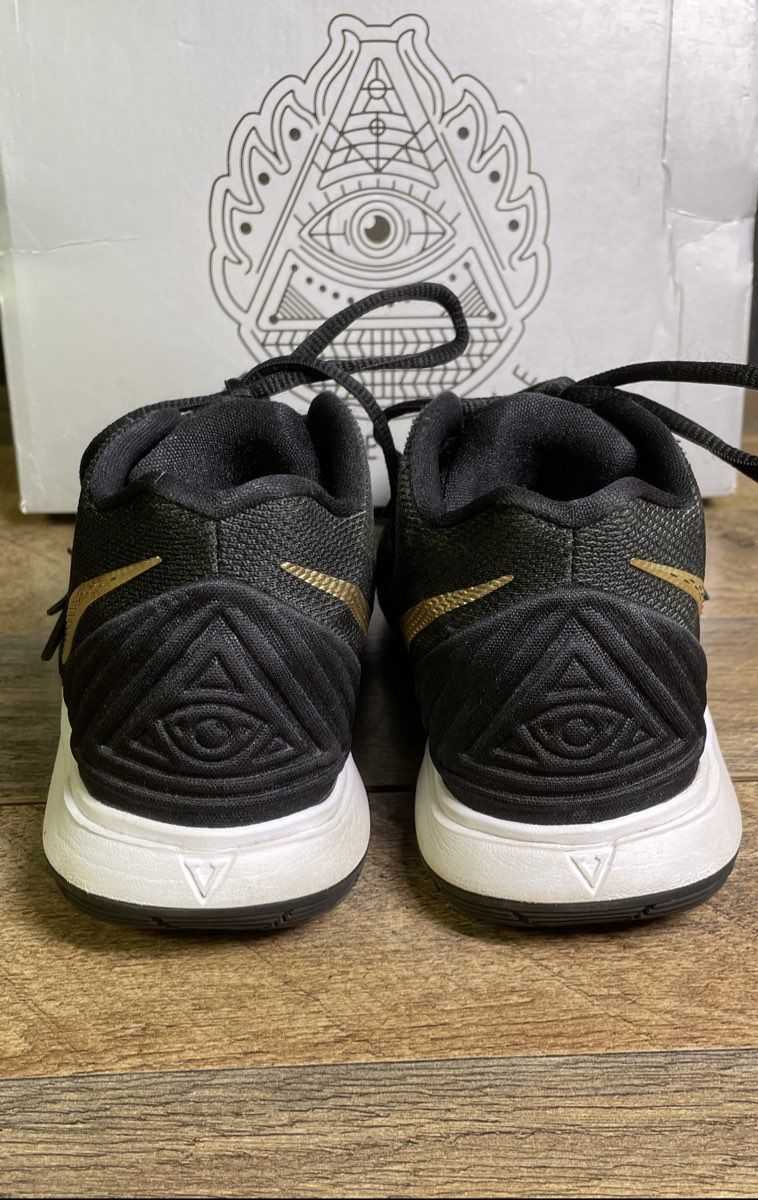 Nike Kyrie 5 Black Metallic Gold Basketball Shoes Youth Size 5Y