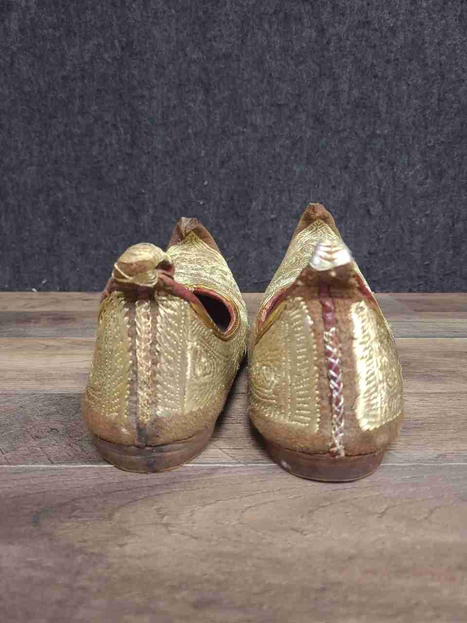 Vintage Gold Embroidered Indian Jutti Mojari Genie Khussa Shoes Men's Size 8