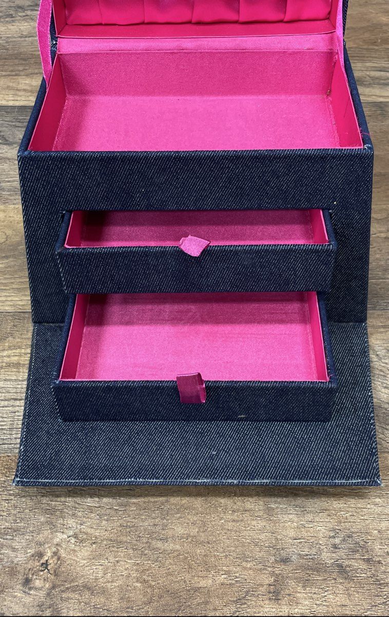 Vintage Victoria's Secret Denim Jewelry Box Travel Case Organizer Blue Pink Y2K