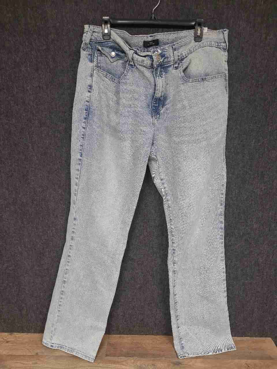 True Religion Men's Ricky Relaxed Straight Light Wash Blue Denim Jeans Size 36