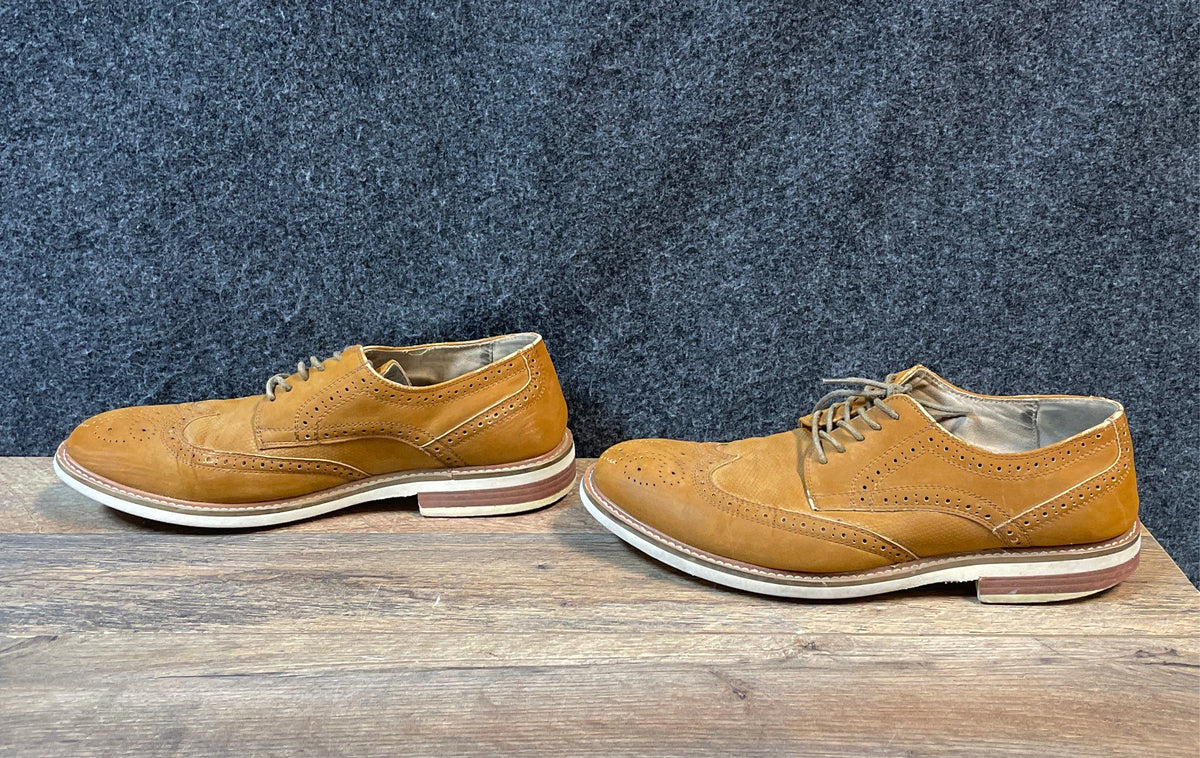 Kenneth Cole Reaction Tan Brown Wingtip Brogue Oxford Shoes Men's Size 8.5