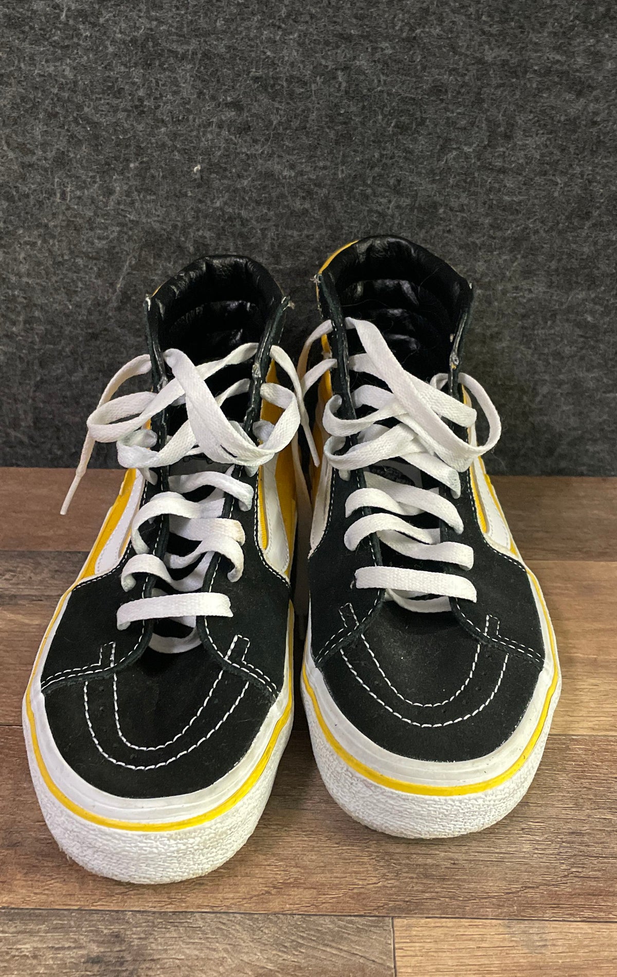 Vans Sk8-Hi Bolt Black Yellow Lightning High Top Sneakers Men's 7.5 Women's 9