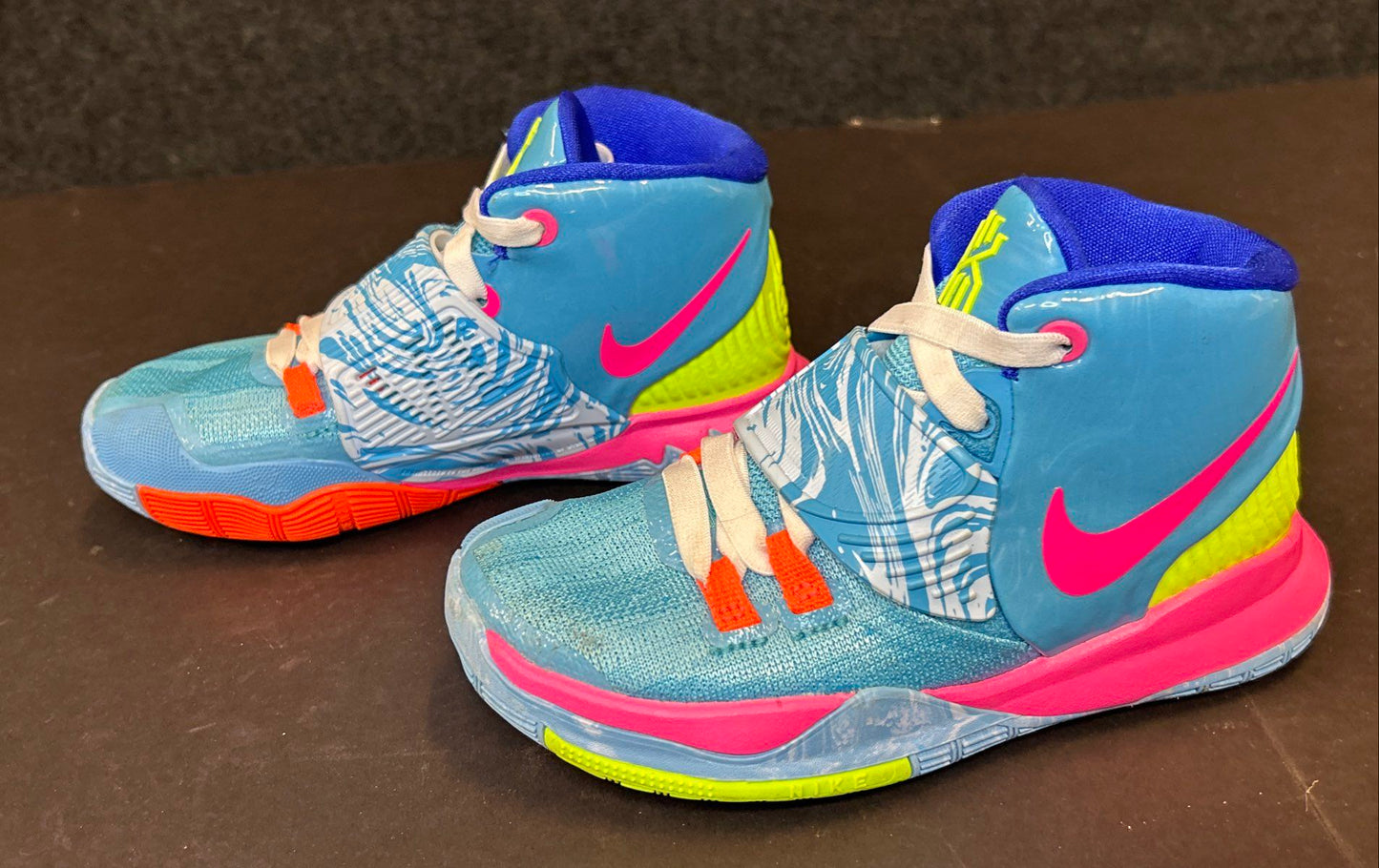 Nike Kyrie 6 PS Pool Baltic Blue Volt Hyper Pink Kids Shoes Size 11C