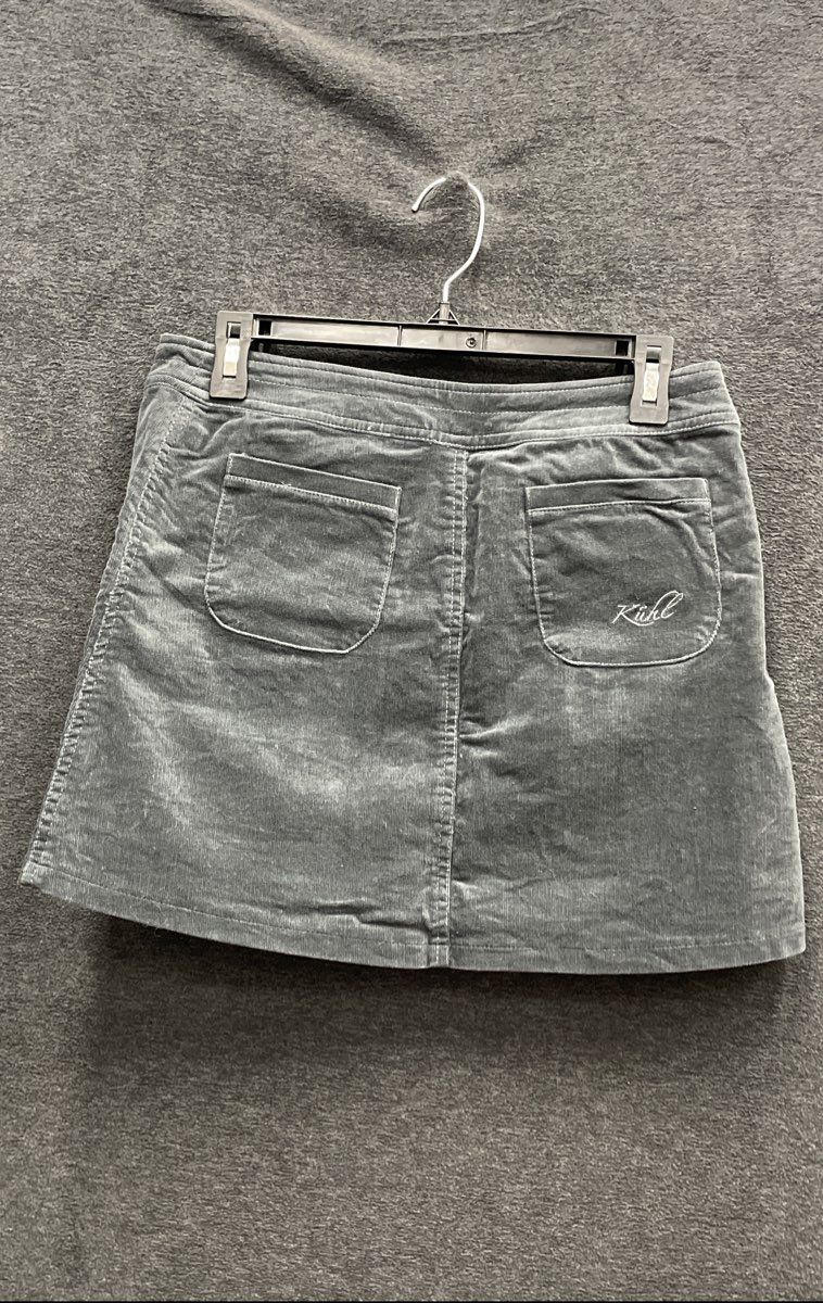 Kuhl Women's Charcoal Grey Corduroy Button Front Mini Skirt Sz 4