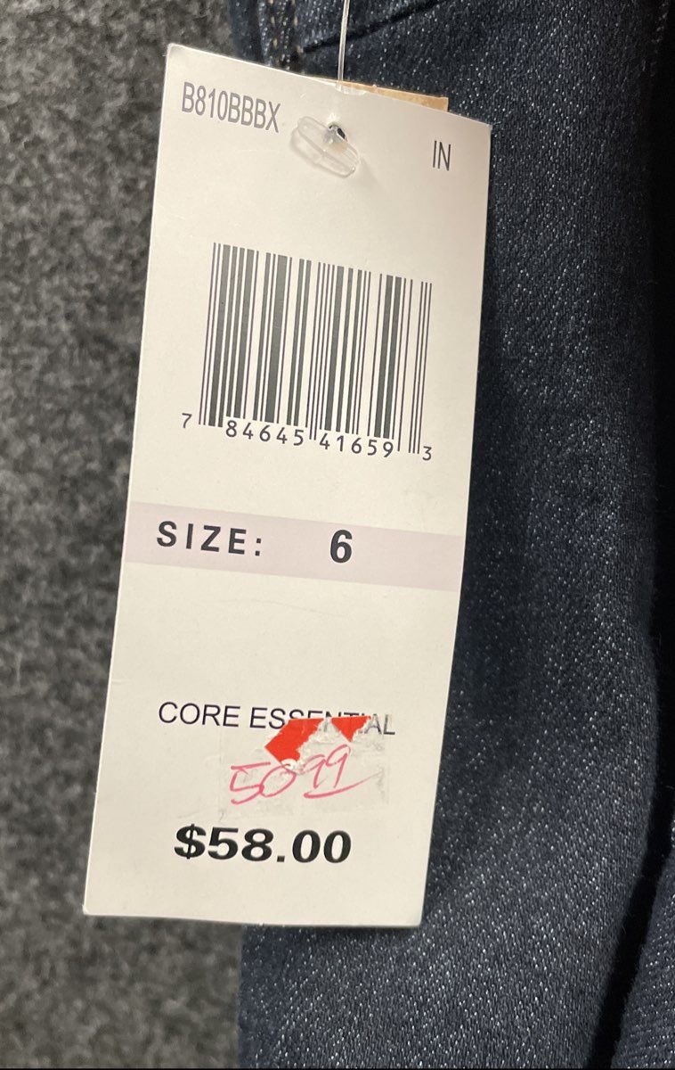 Democracy Women's "Ab"solution Curve Core Essential Denim Shorts Sz 6 NWT