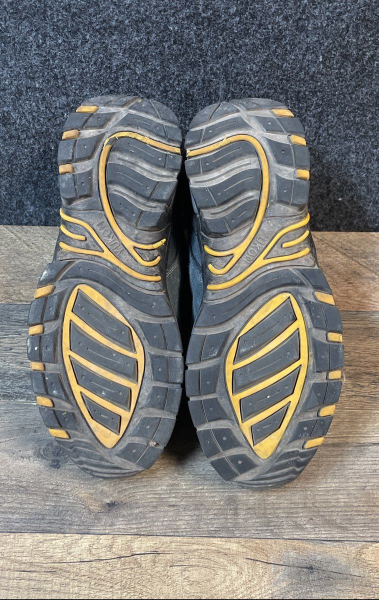 Yukon Velos III Mid Dark Grey Black Yellow Hiking Boots Men's Size 8.5