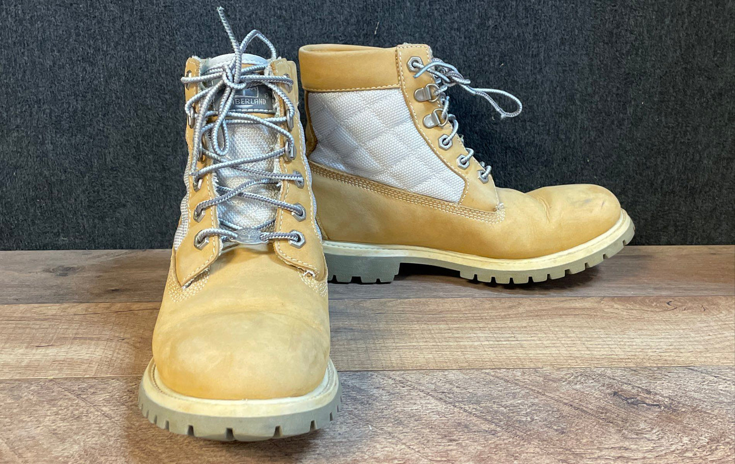 Timberland 16371 6-Inch Quilted Wheat Tan White Leather Boots Size 7.5