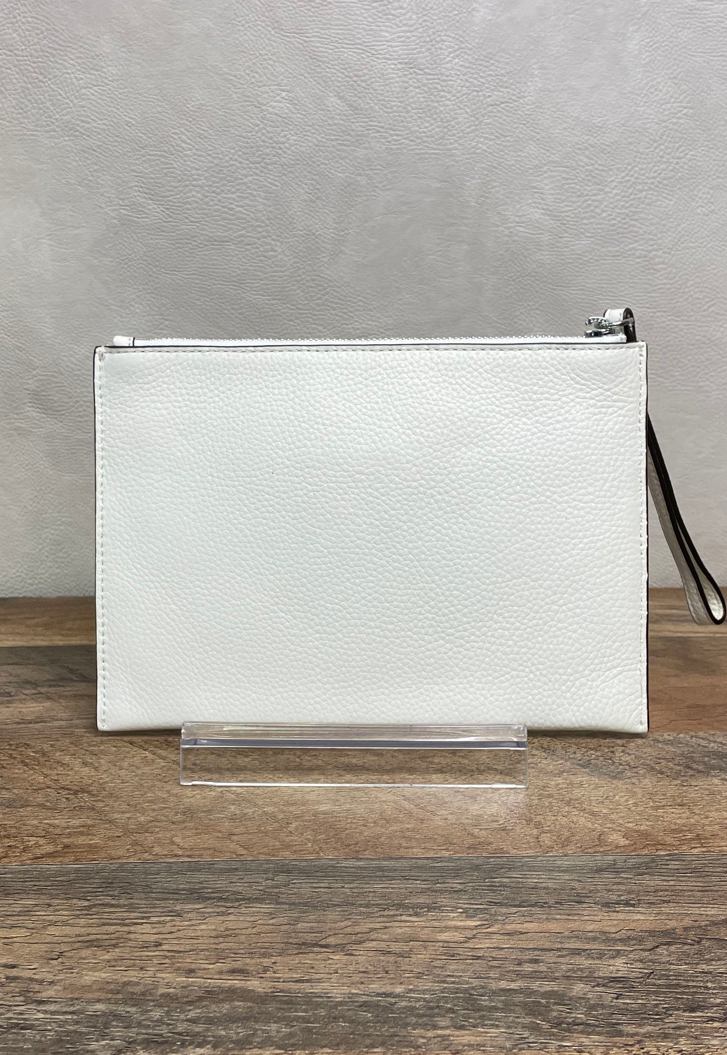 Michael Kors White Pebbled Leather Large Flat Wristlet Pouch Silver Hardware