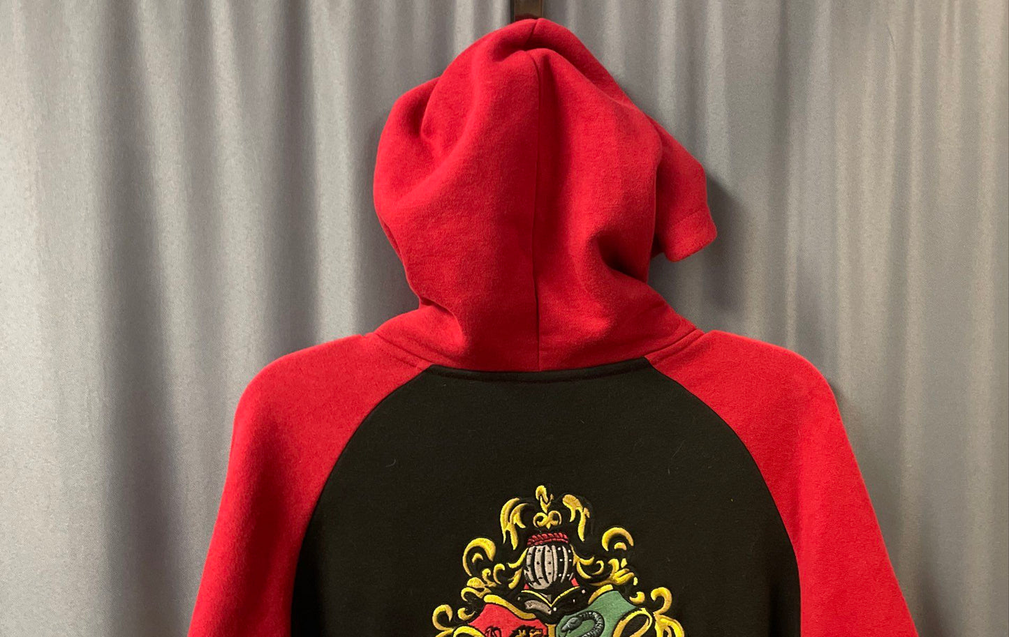 Universal Studios Harry Potter Burgundy Hogwarts Crest Zip Up Hoodie Sz XL