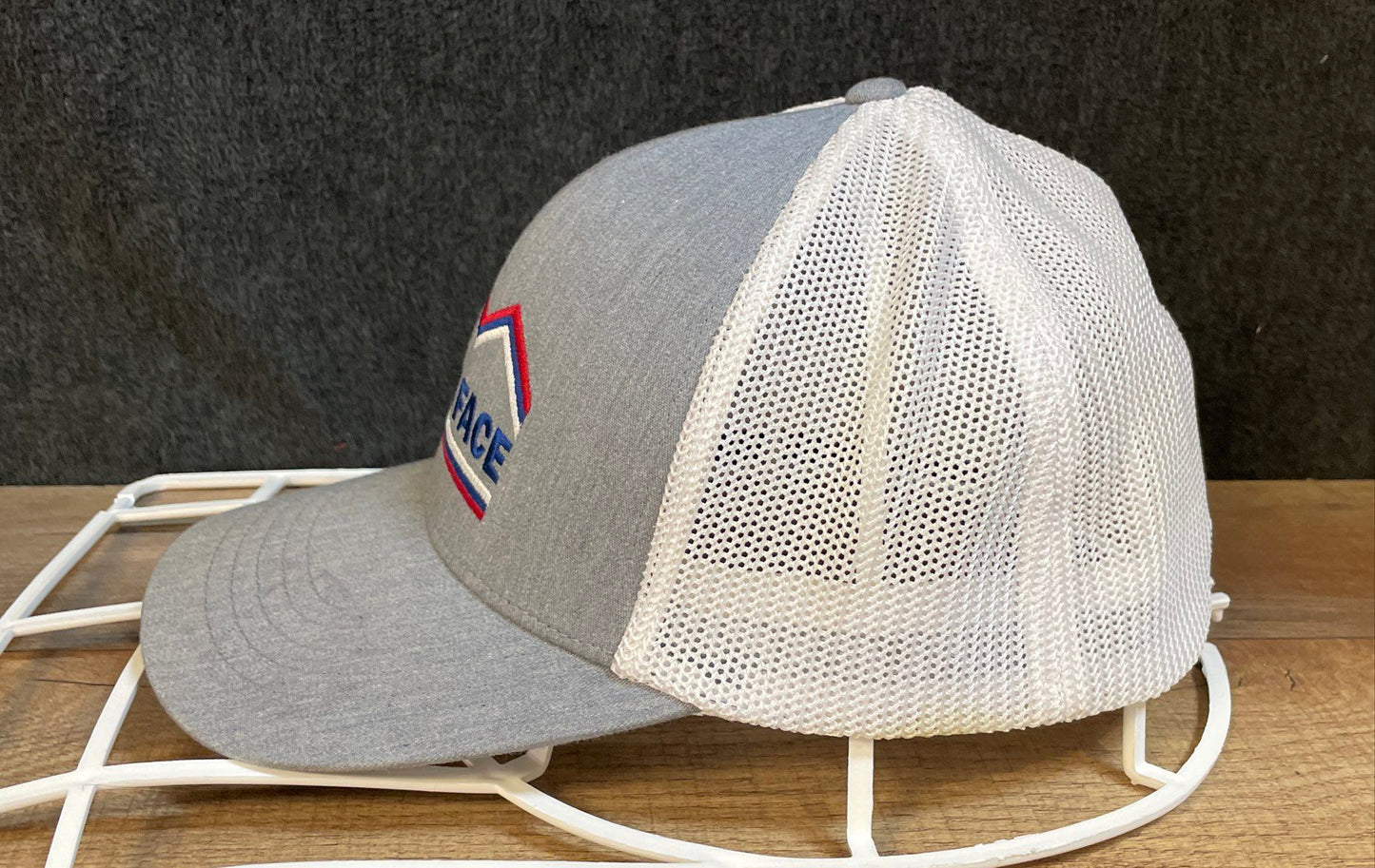 The North Face Men's Gray White Mountain Logo Flexfit Trucker Hat