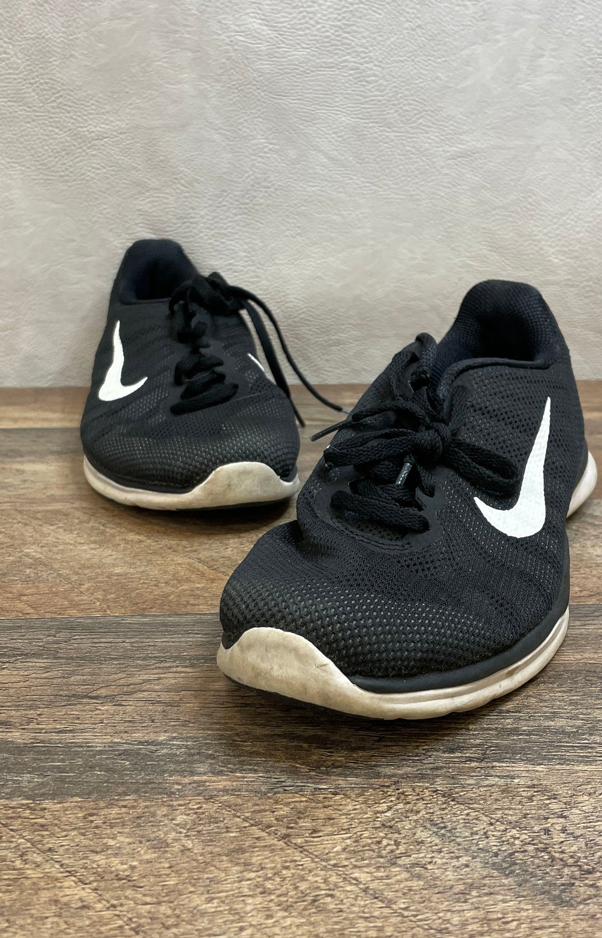 Nike Revolution 3 Black White Running Shoes Women's Size 8.5