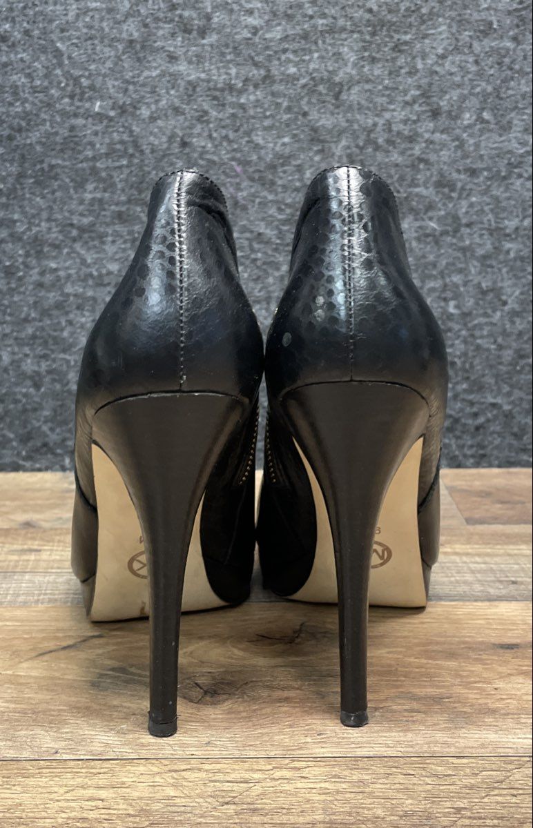 Michael Kors Black Leather Gold Zip Platform Shootie Heels Size 9.5M