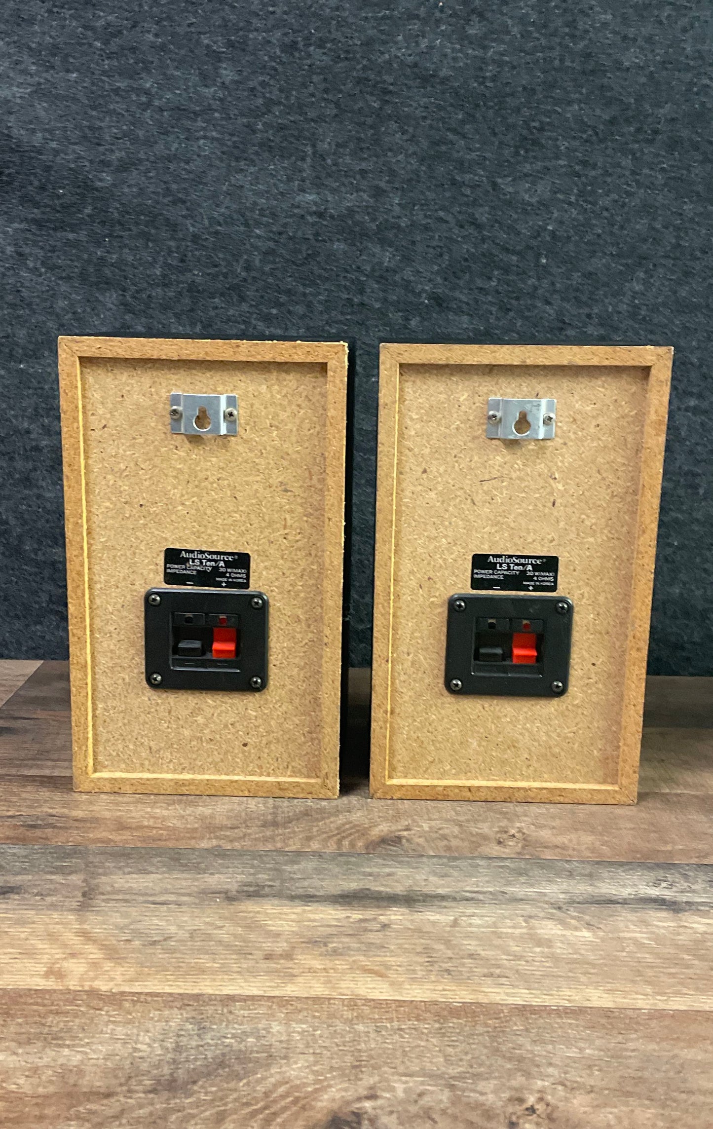 Vintage AudioSource LS Ten/A Bookshelf Speakers 30W 4 Ohm Pair