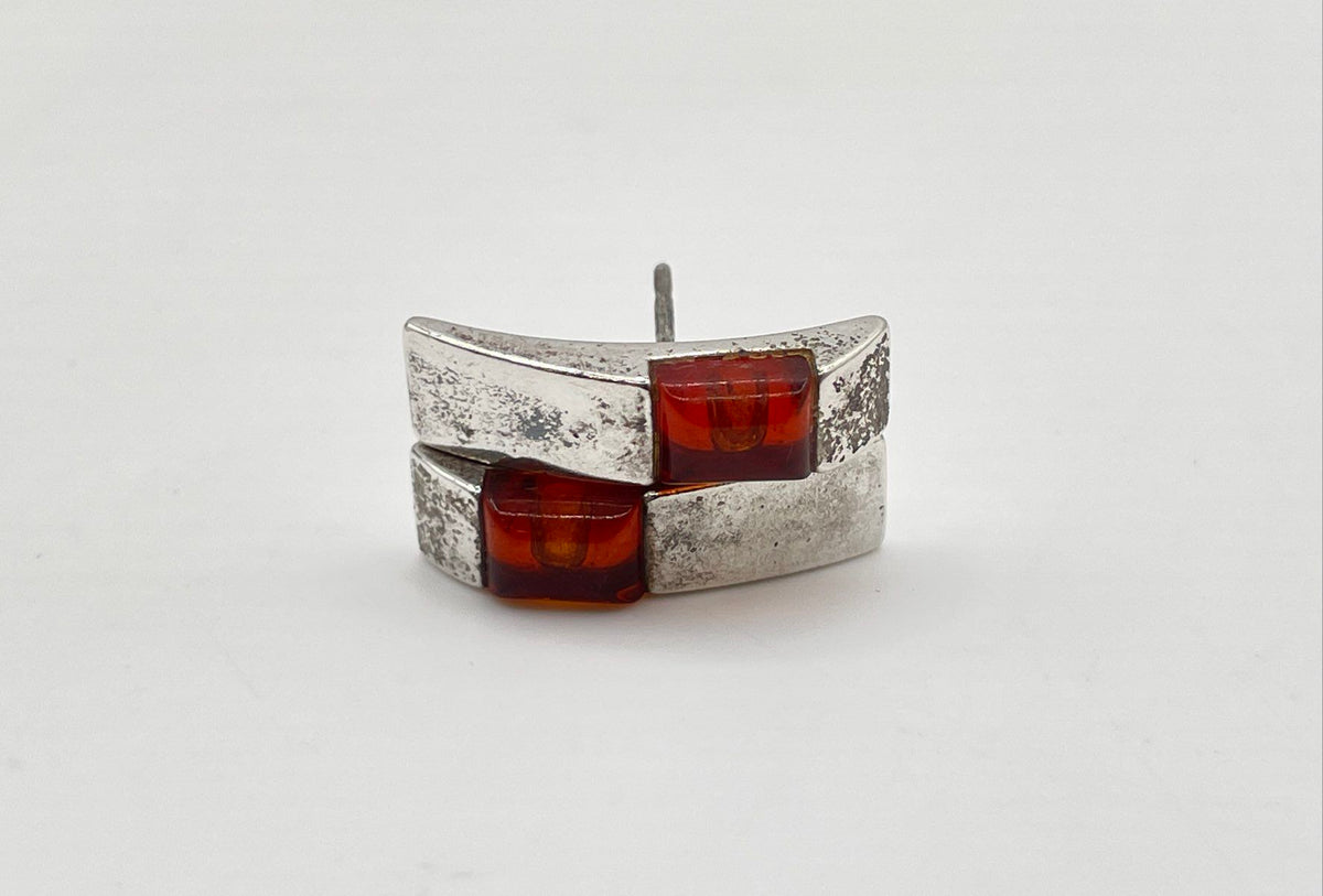925 Sterling Silver Amber Inlay Claw-Shaped Stud Earrings 3.5g